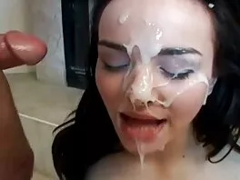 Povekas finnish amateur porn amatööri tipu saa munaa sohvalla