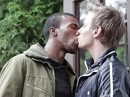 Upea nainen pukeutuu punaiseen vitun aikana suomi porno maksuton