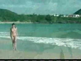 Kuuma nainen nuolee pirteitä nännejä suomi porno
